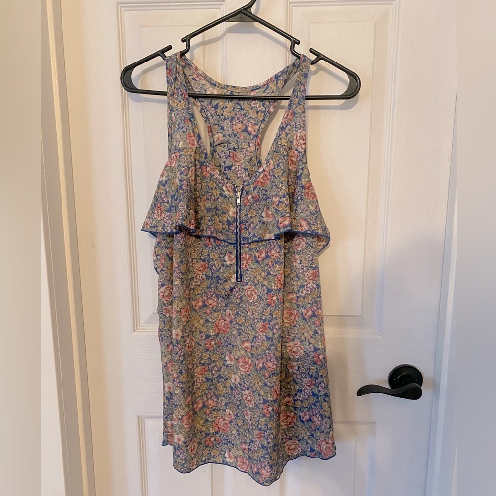 Floral flowy tank